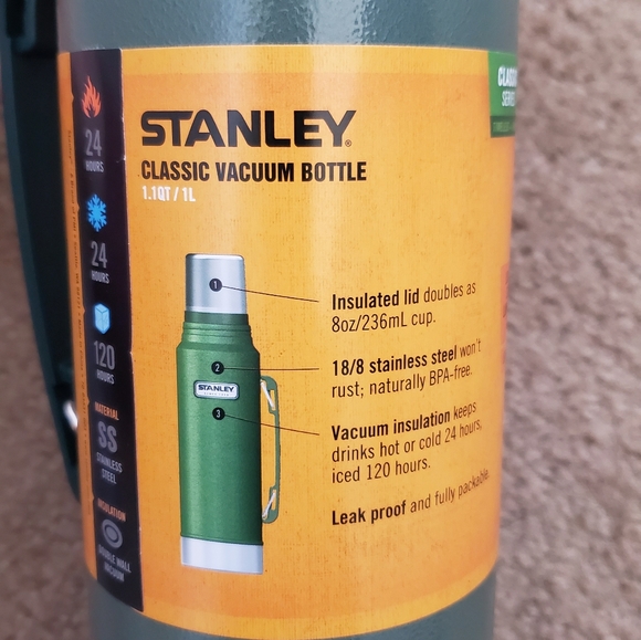 Stanley Green Thermos (1L) - Picture 2 of 5